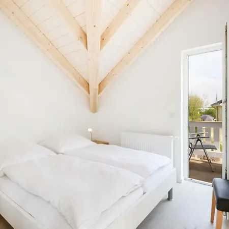 Seerose 5 بيت للعطل Süssau